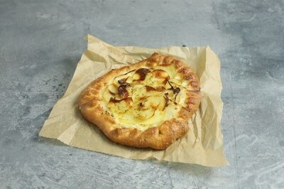 Khachapuri – Georgian Style Cheese Bread 
