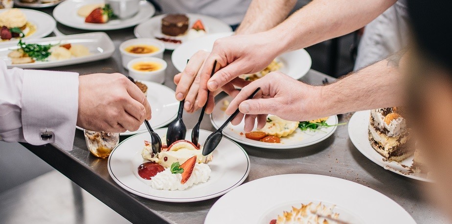 What will the Meallmore chefs create with our Carte D'Or powdered desserts? 