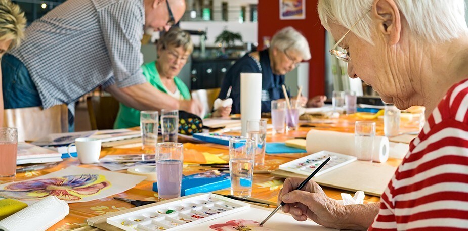 Refreshed for 2021: Spreading spring cheer in the run up to Easter with themed crafts and delicious recipes 