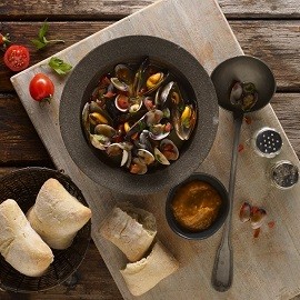 Piri Piri mussels and clams broth Piri Piri mussels and clams broth