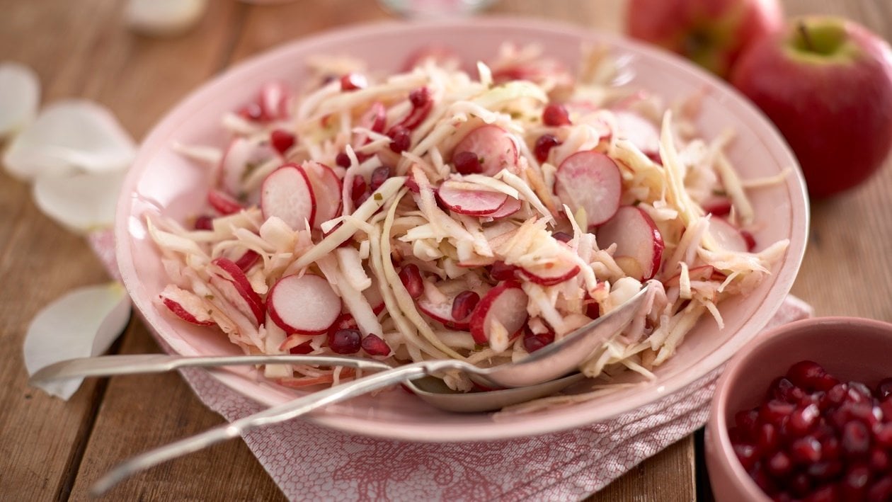 Apple & raddish slaw