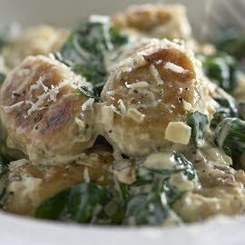 Gnocchi with mushroom, spinach & parmesan sauce Gnocchi with mushroom, spinach & parmesan sauce