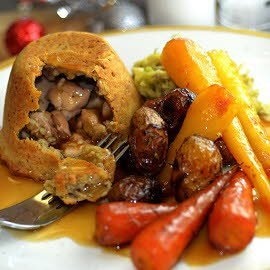 Turkey, stuffing and chestnut pie Turkey, stuffing and chestnut pie