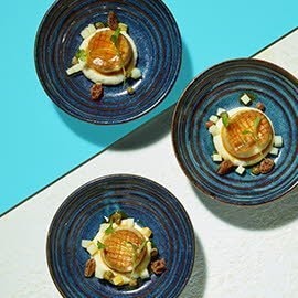 King Oyster Mushroom "Scallops" with Cauliflower & Curry oil